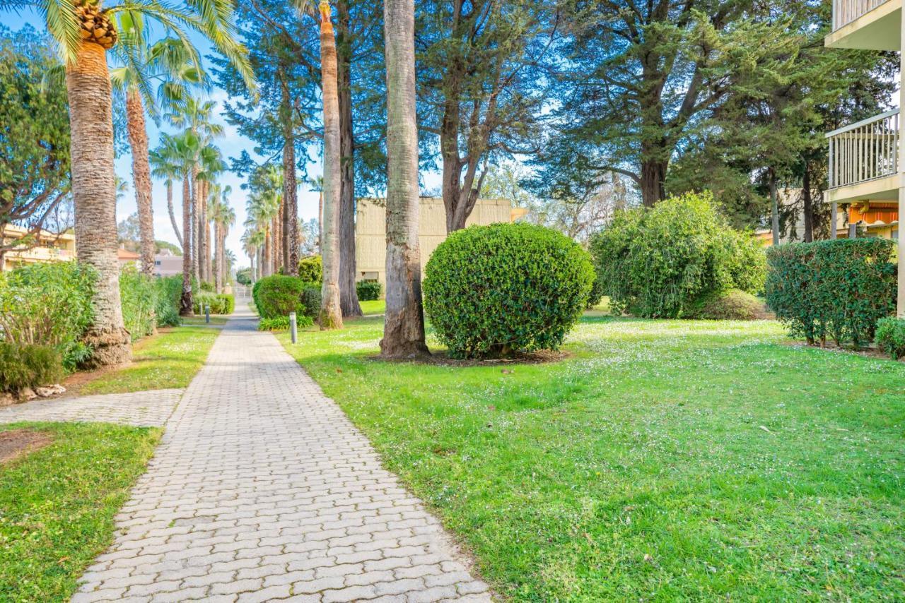 Spacious Apartment At A 5 Min Walk From The Beach Antibes Exterior photo