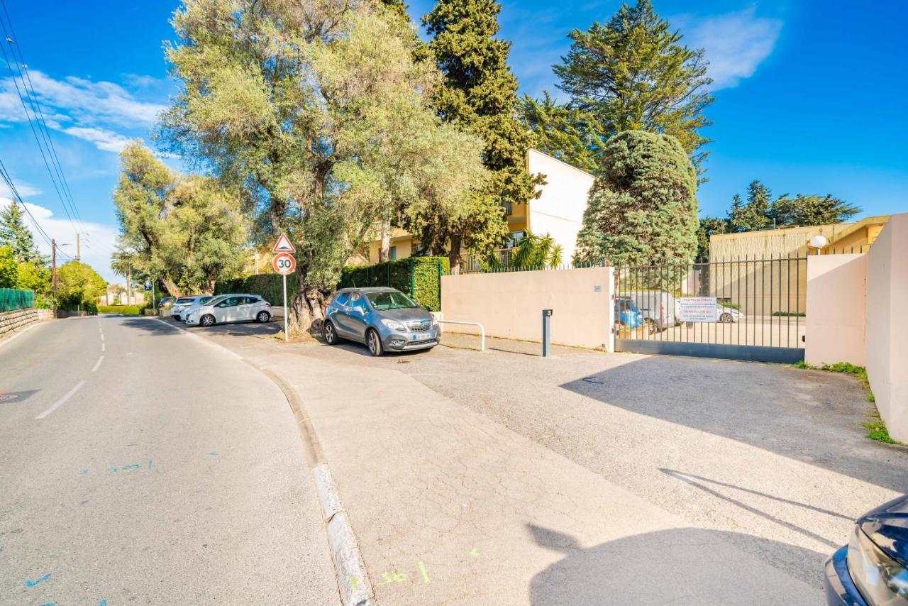 Spacious Apartment At A 5 Min Walk From The Beach Antibes Exterior photo