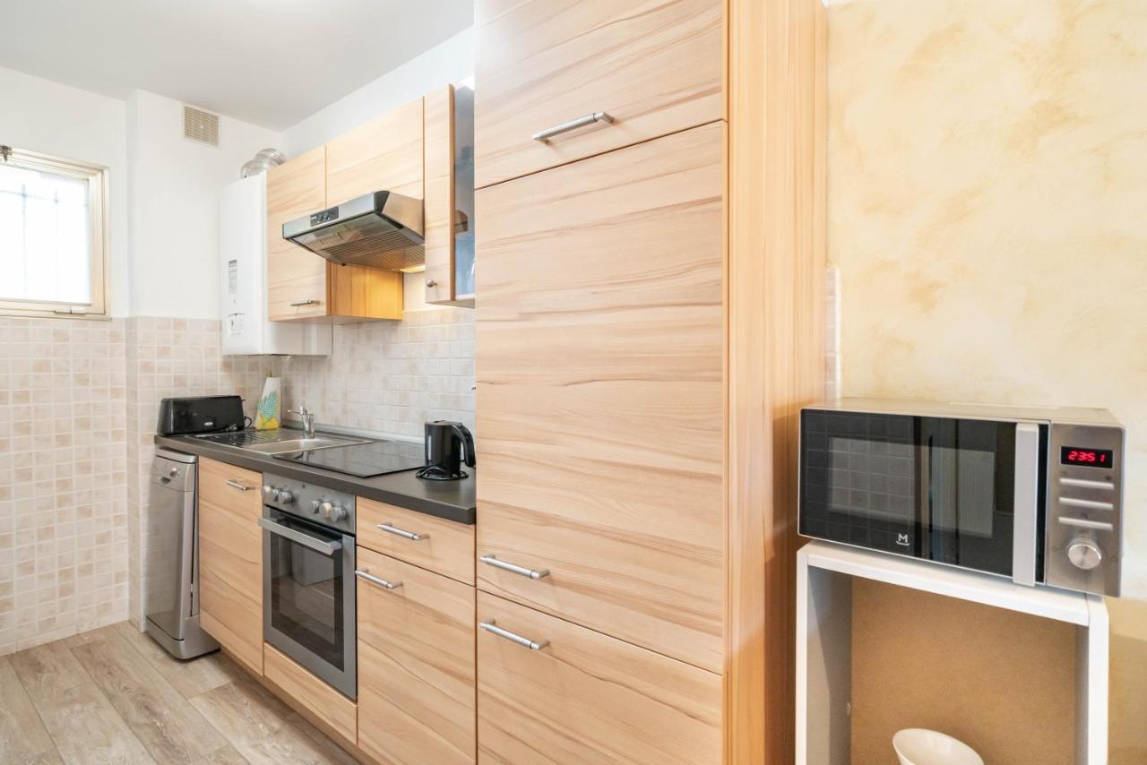 Spacious Apartment At A 5 Min Walk From The Beach Antibes Exterior photo